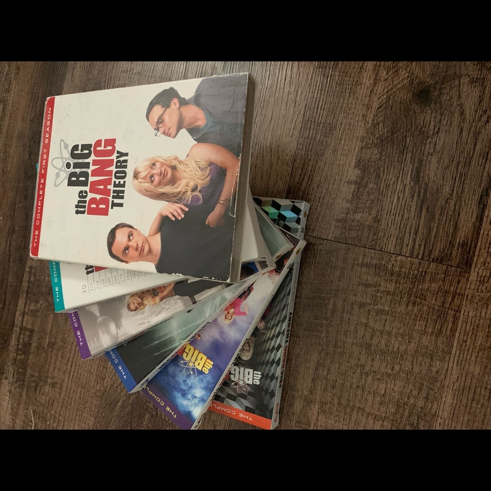 Big Band Theory seasons 1-6. Great condition!